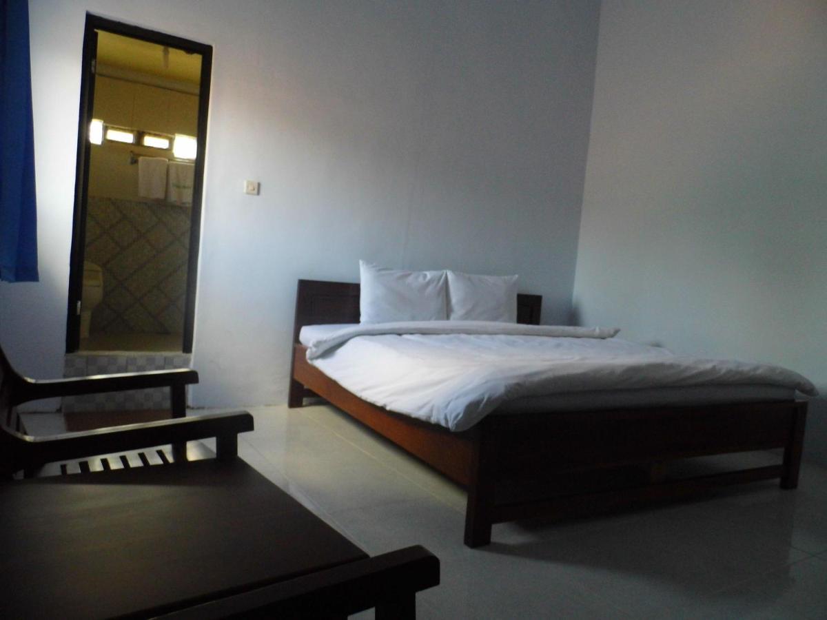 Hotel Ilhami Blitar Eksteriør billede